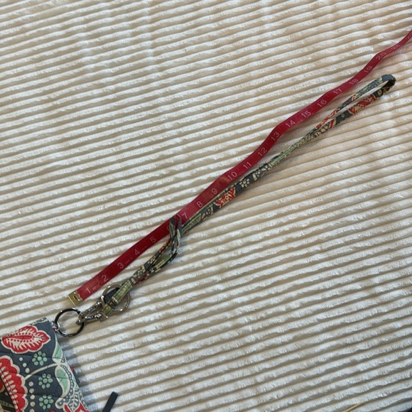 Vera Bradley Nomadic Floral Gray Snap Wallet Card Holder Wristlet and Lanyard - Picture 15 of 16